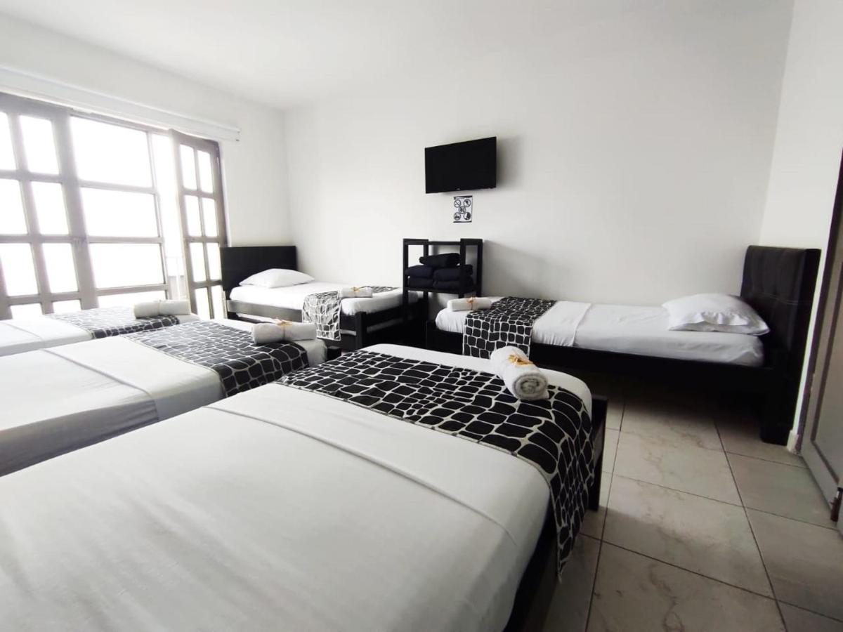 Hotel Fermin Санта-Роса-де-Кабаль Екстер'єр фото